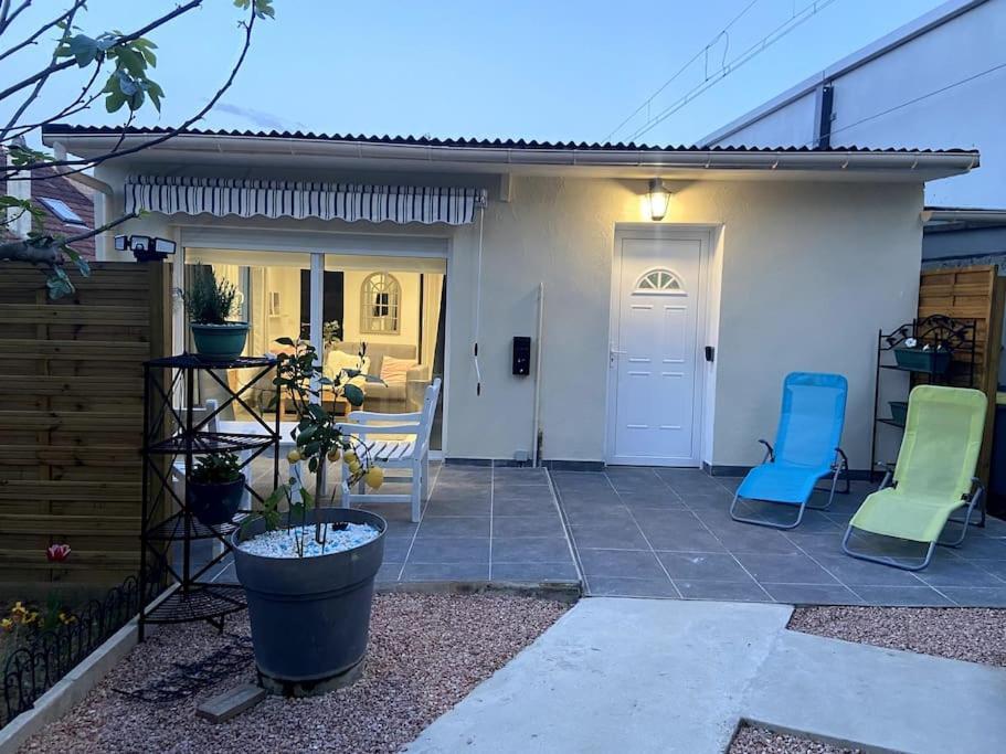 Maison Jardin Et Parking Gratuit - 10 Min De L'Aeroport - Metro 14 - Arrivee Autonome 奥利 外观 照片